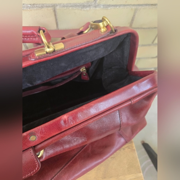 Vintage Leather Duffle Bag - Picture 15 of 16